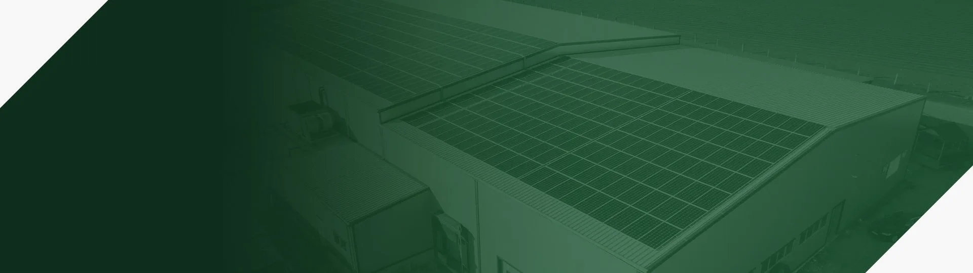 A commercial roof in coastal Georgia fitted with a solar panel array